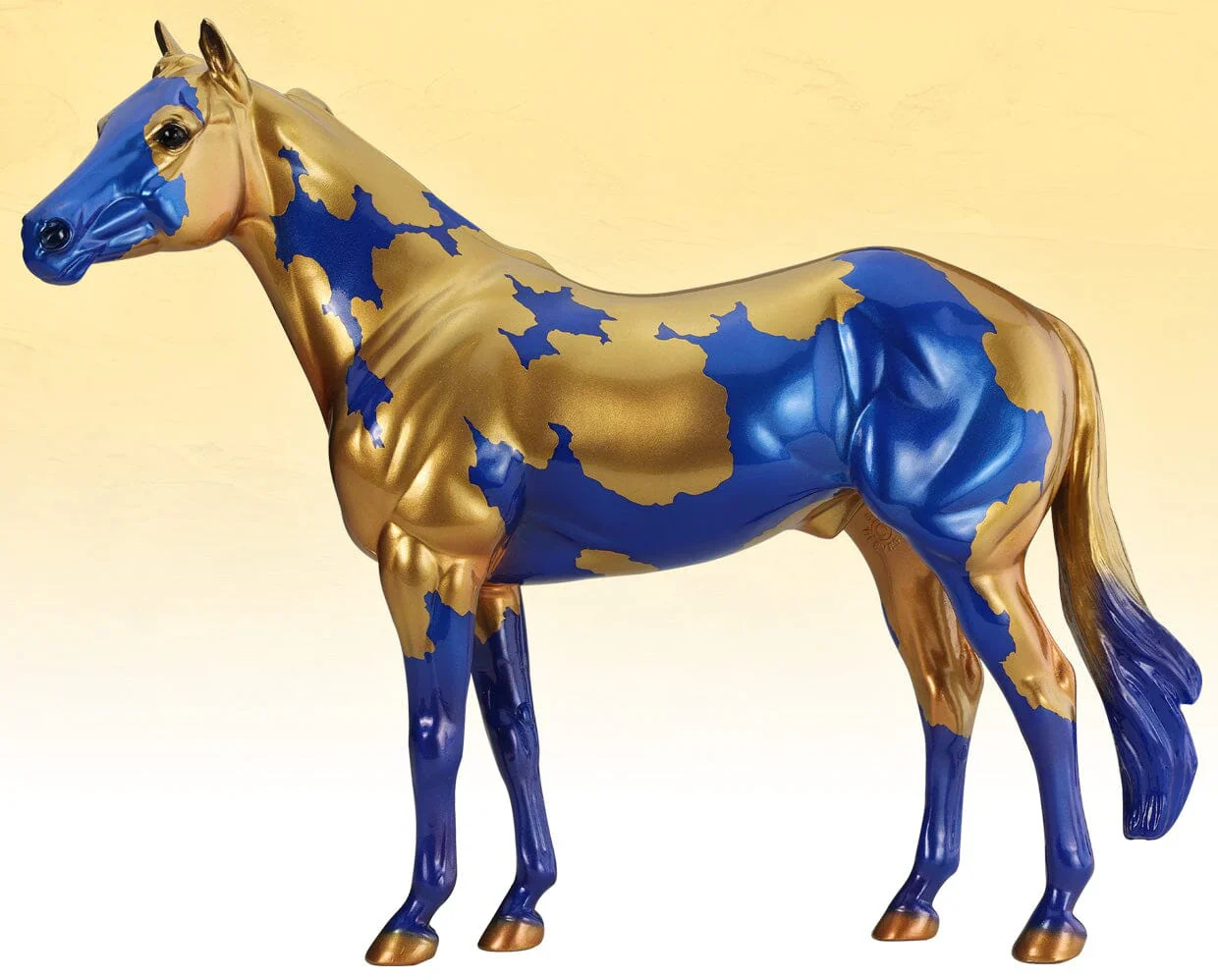 BREYER HORSES #10077 Traditional Gilded Spring Decorator NEW