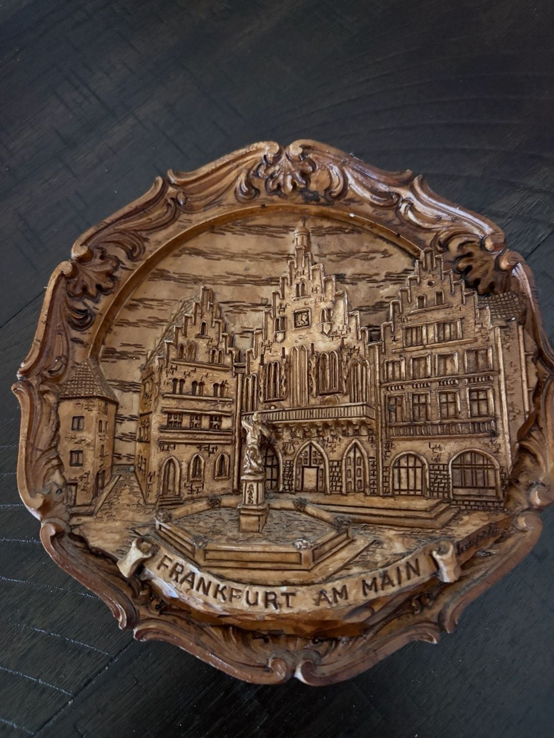 Vintage Frankfurt Am Main Germany Carved Resin 3D Wall Plate Plaque Vintage Frankfurt Am Main Germany Carved Resin 3D Wall Plate Plaque