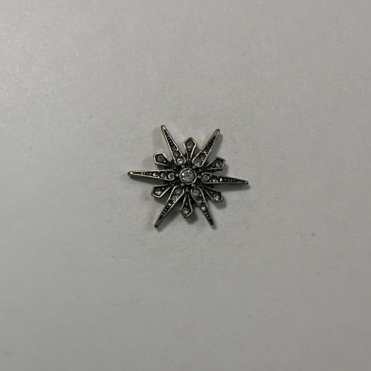 Rhinestone Silver tone Star Lapel Pin Brooch