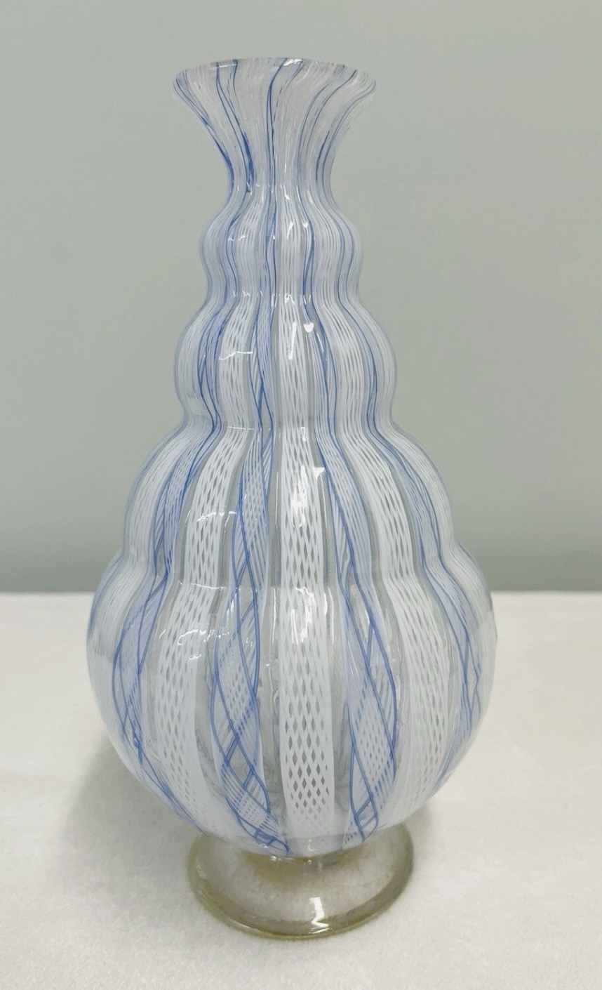 RARE Unusually Formed Authentic MURANO Blue White ZANFIRICO Glaas Vase RARE Unusually Formed Authentic MURANO Blue White ZANFIRICO Glaas Vase