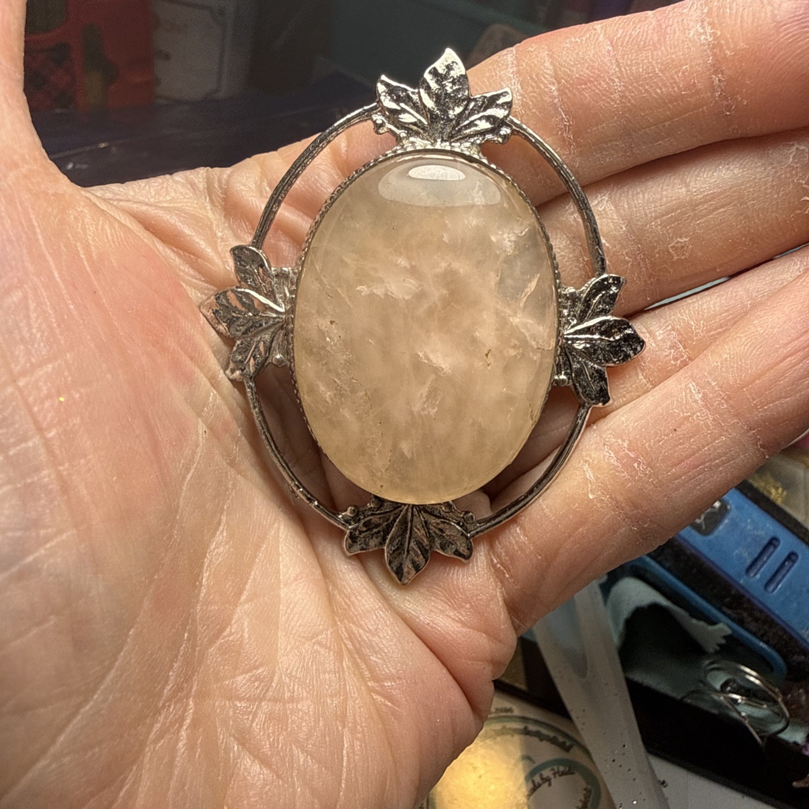 Vintage Cameo Brooch Pin rose quartz silver tone 