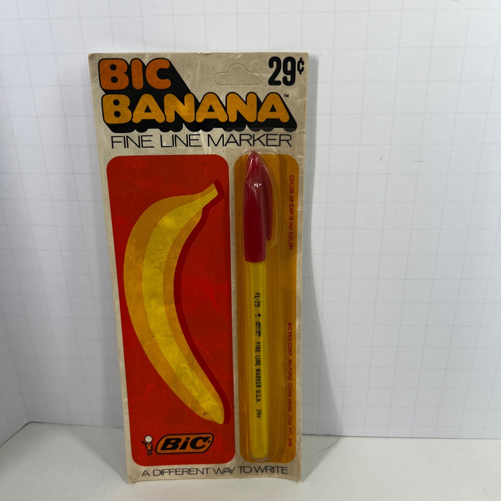 Vintage Bic Banana Fine Line Marker Red Ink FL-29 1970s New Old Stock Sealed Vintage Bic Banana Fine Line Marker Red Ink FL-29 1970s New Old Stock Sealed