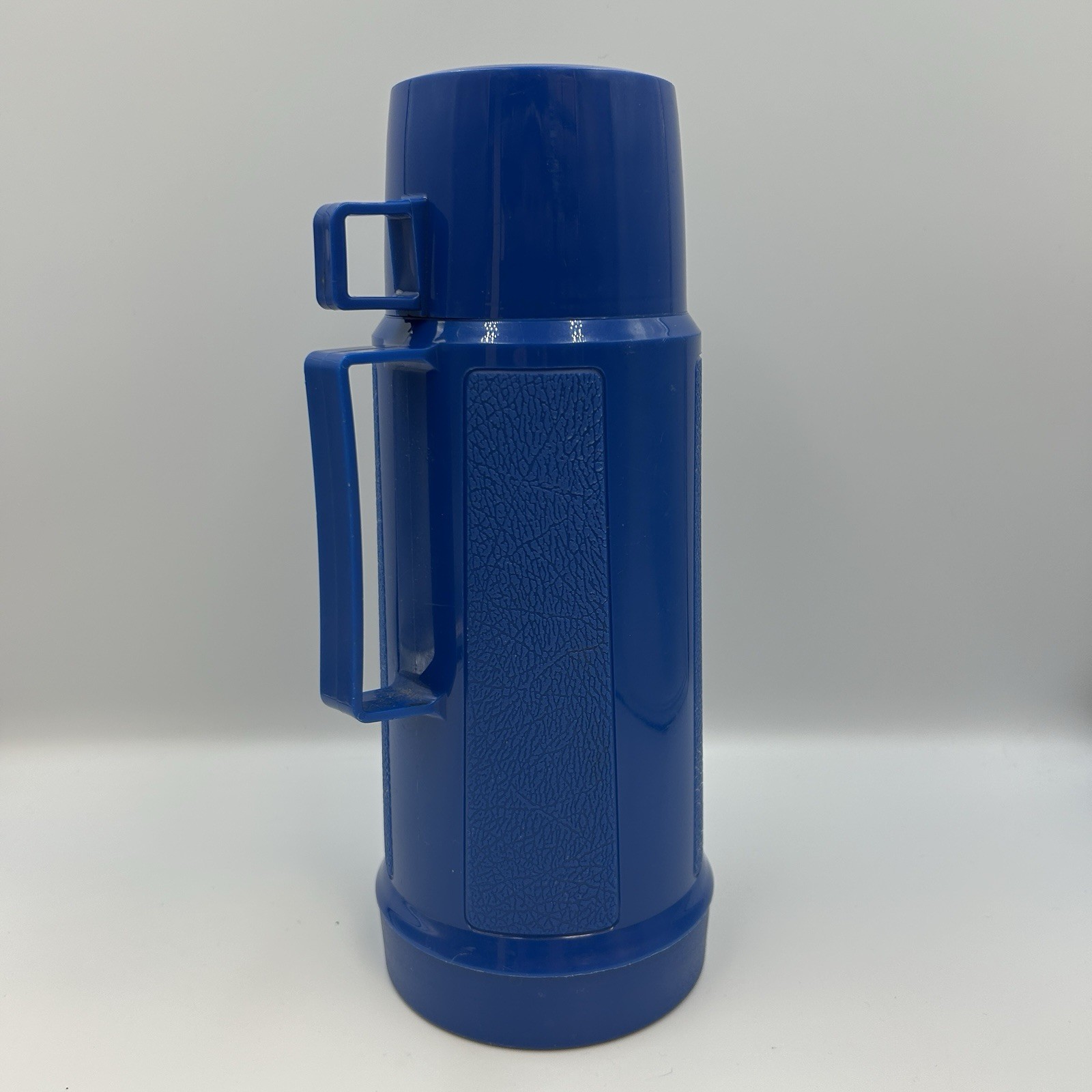 Vintage Blue KING SEELEY Genuine THERMOS SUPER QUART Vacuum Bottle with Cup USA Vintage Blue KING SEELEY Genuine THERMOS SUPER QUART Vacuum Bottle with Cup USA