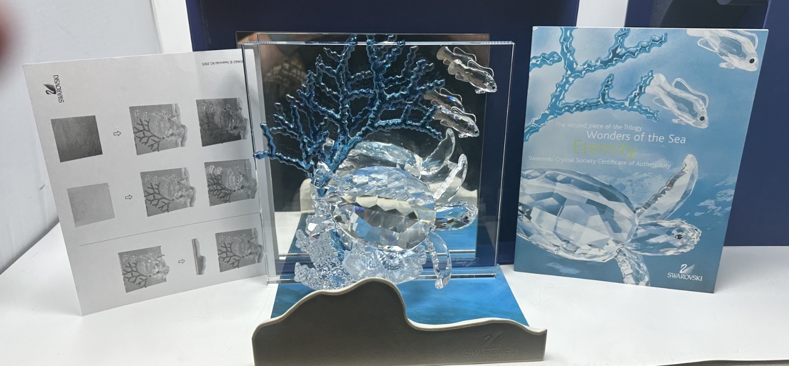 Swarovski Wonders Of The Sea Crystal Sculpture - Swarovski Wonders Of The Sea Crystal Sculpture -