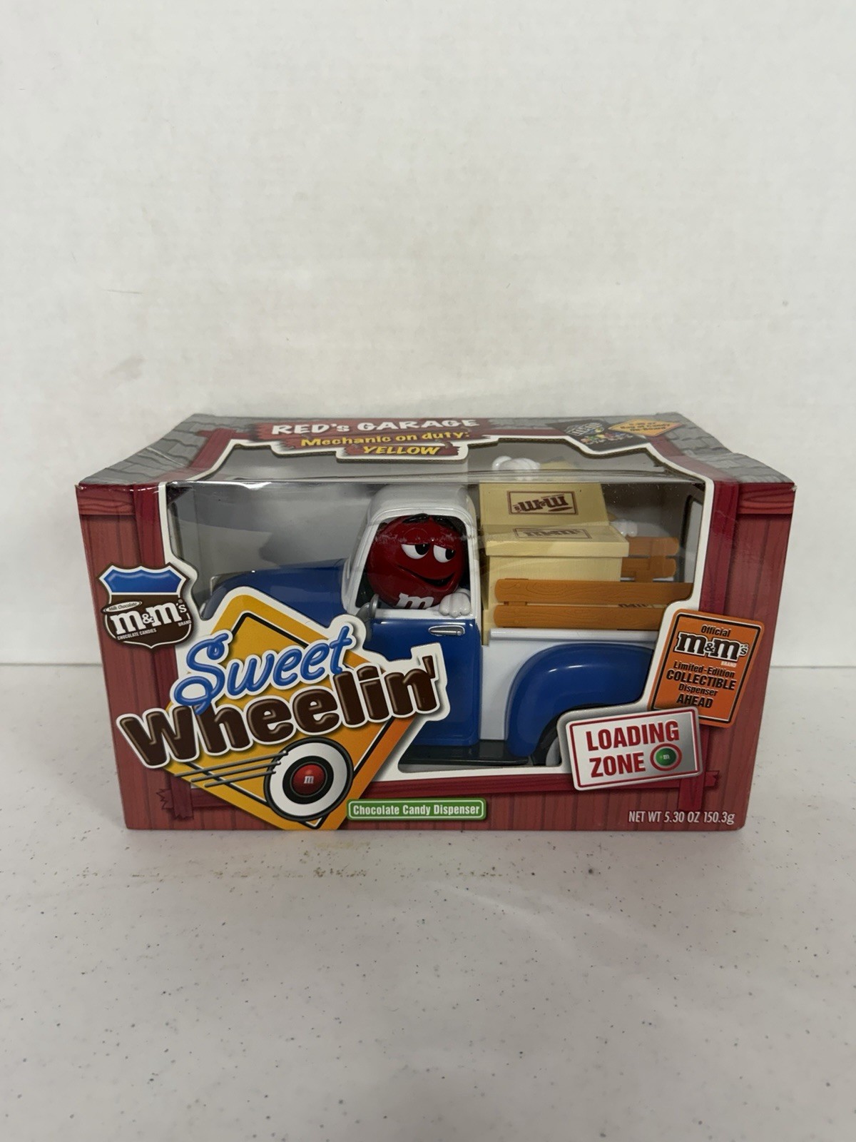 M&M\'s Sweet Wheelin\' Red\'s Garage Chocolate Candy Dispenser Unopened box M&M\'s Sweet Wheelin\' Red\'s Garage Chocolate Candy Dispenser Unopened box