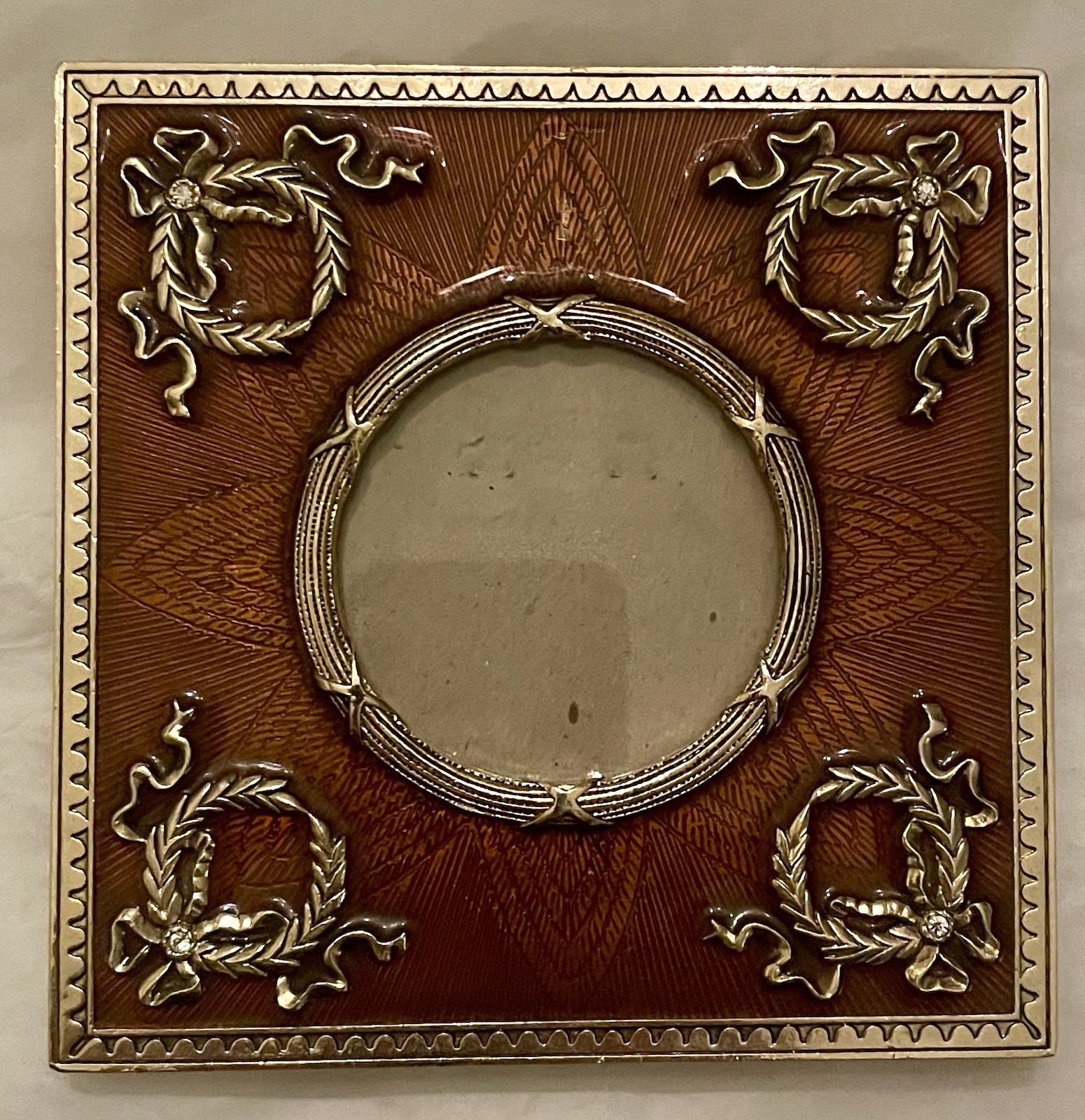 Terragrafics Gold Tone Heavy Brass Enamel Photo Frame Wreath Gem Accents 5” VTG Terragrafics Gold Tone Heavy Brass Enamel Photo Frame Wreath Gem Accents 5” VTG