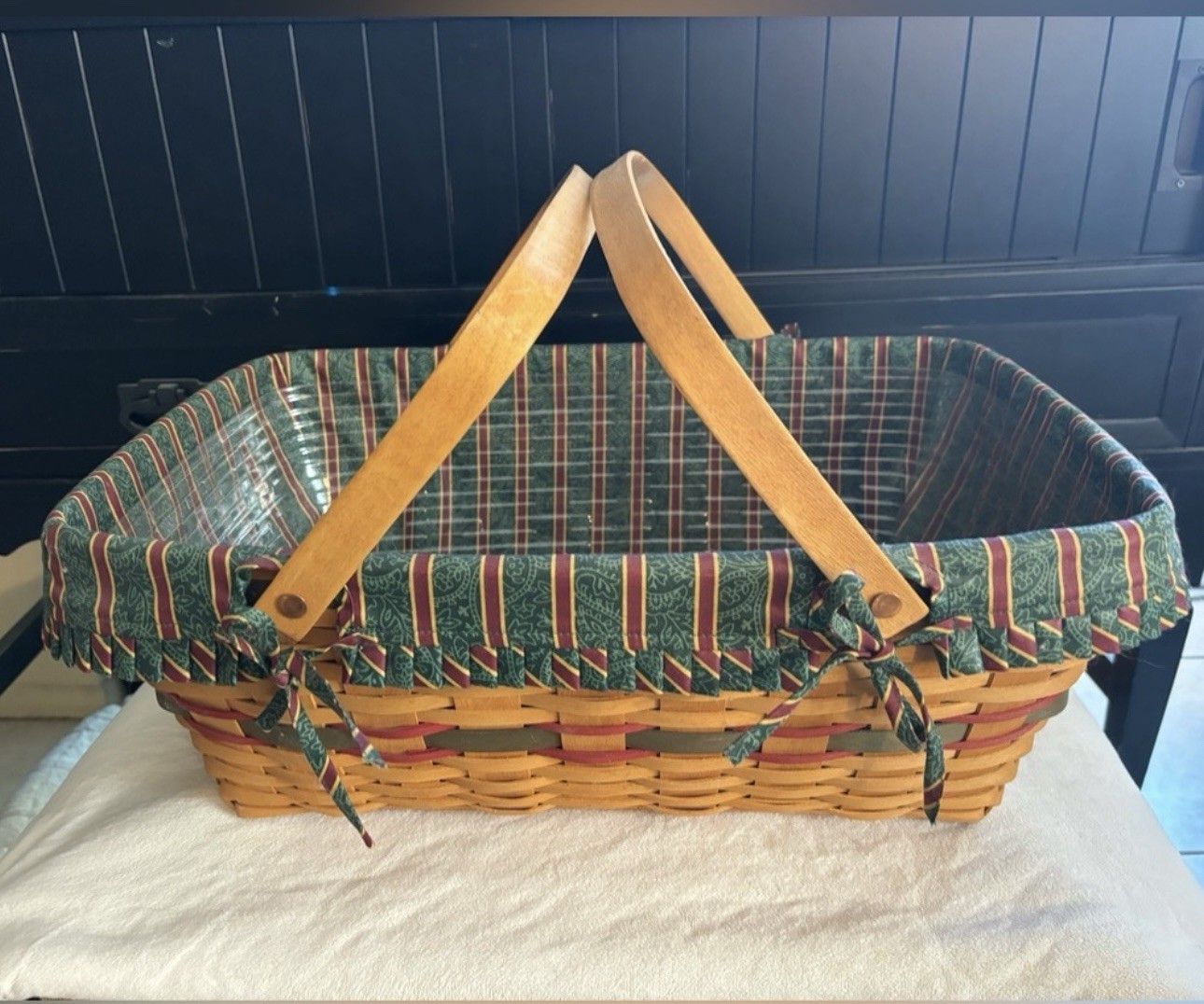 Longaberger 1996 Holiday Hostess Yuletide Treasures Imperial Stripes Basket