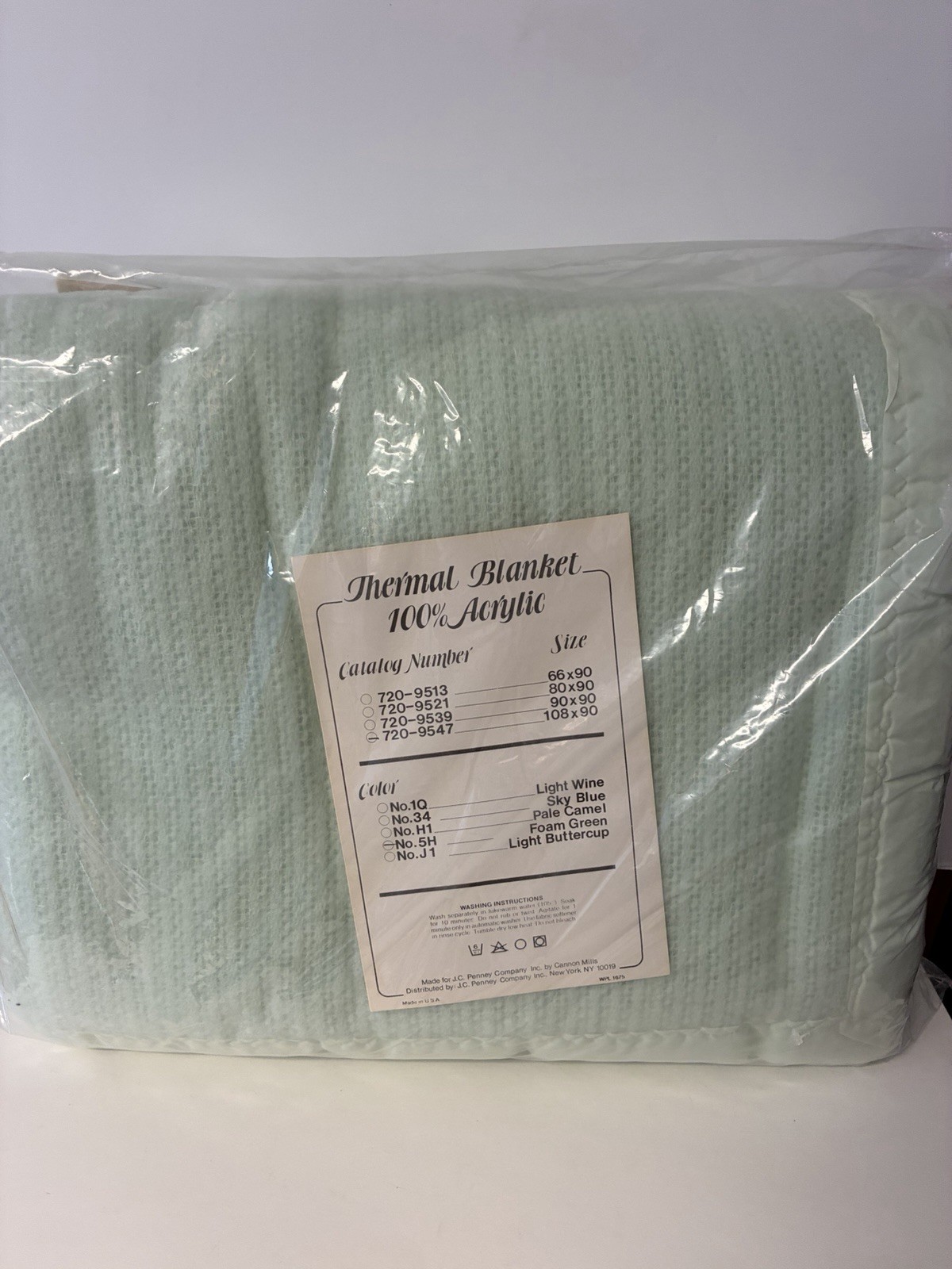 Vintage JC Penney Acrylic Blanket Foam Green King Size 108 x 90 Waffle Weave NEW