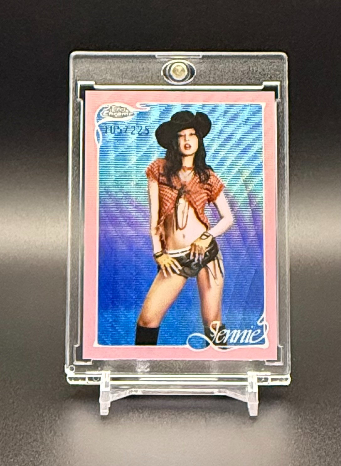 JENNIE - 2026 Topps Chrome x Jennie PINK WAVE REFRACTOR #d 105/225  Card #1