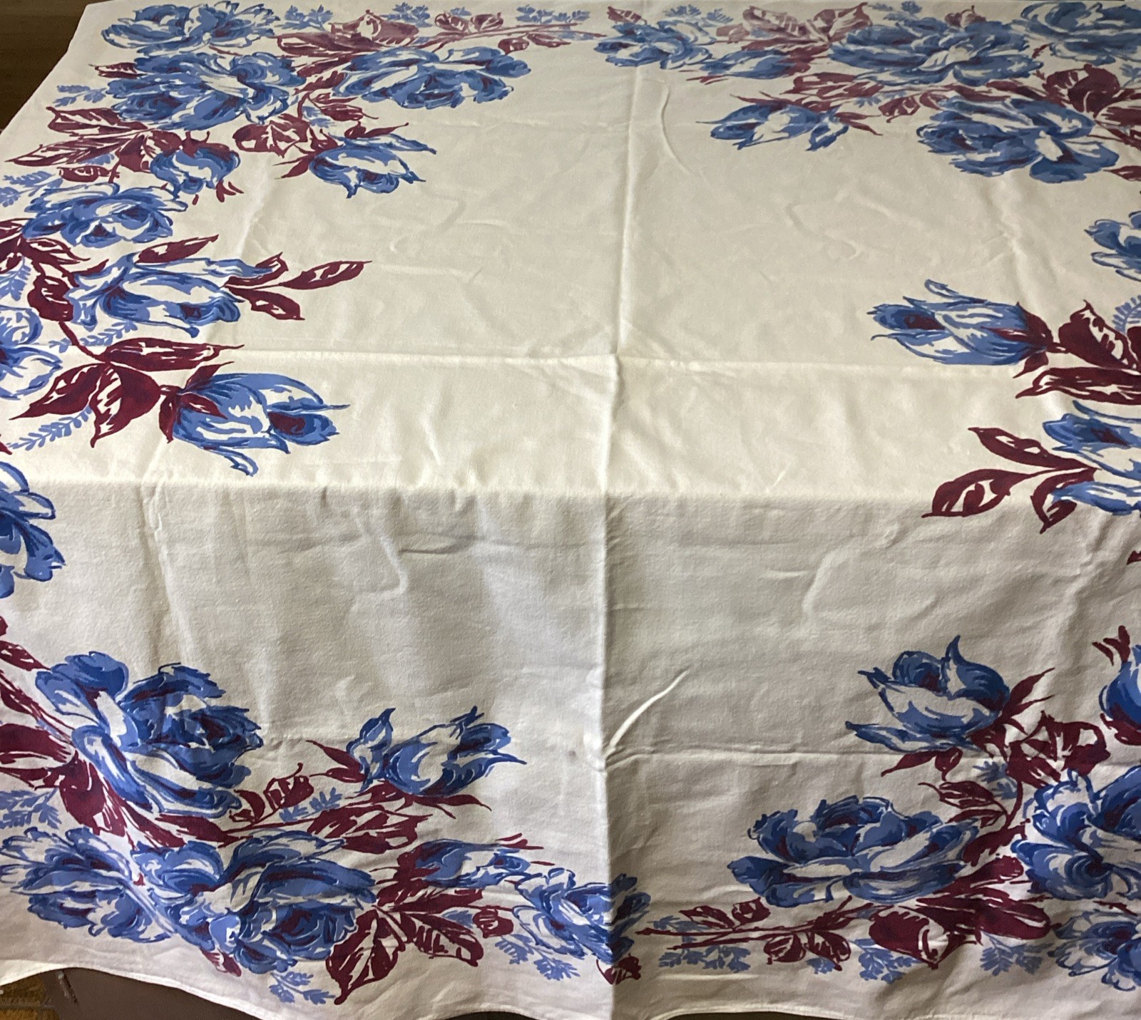 Vintage Startex Starmont 1940S 50S 60S Tablecloth White Blue burgundy Floral  Vintage Startex Starmont 1940S 50S 60S Tablecloth White Blue burgundy Floral 