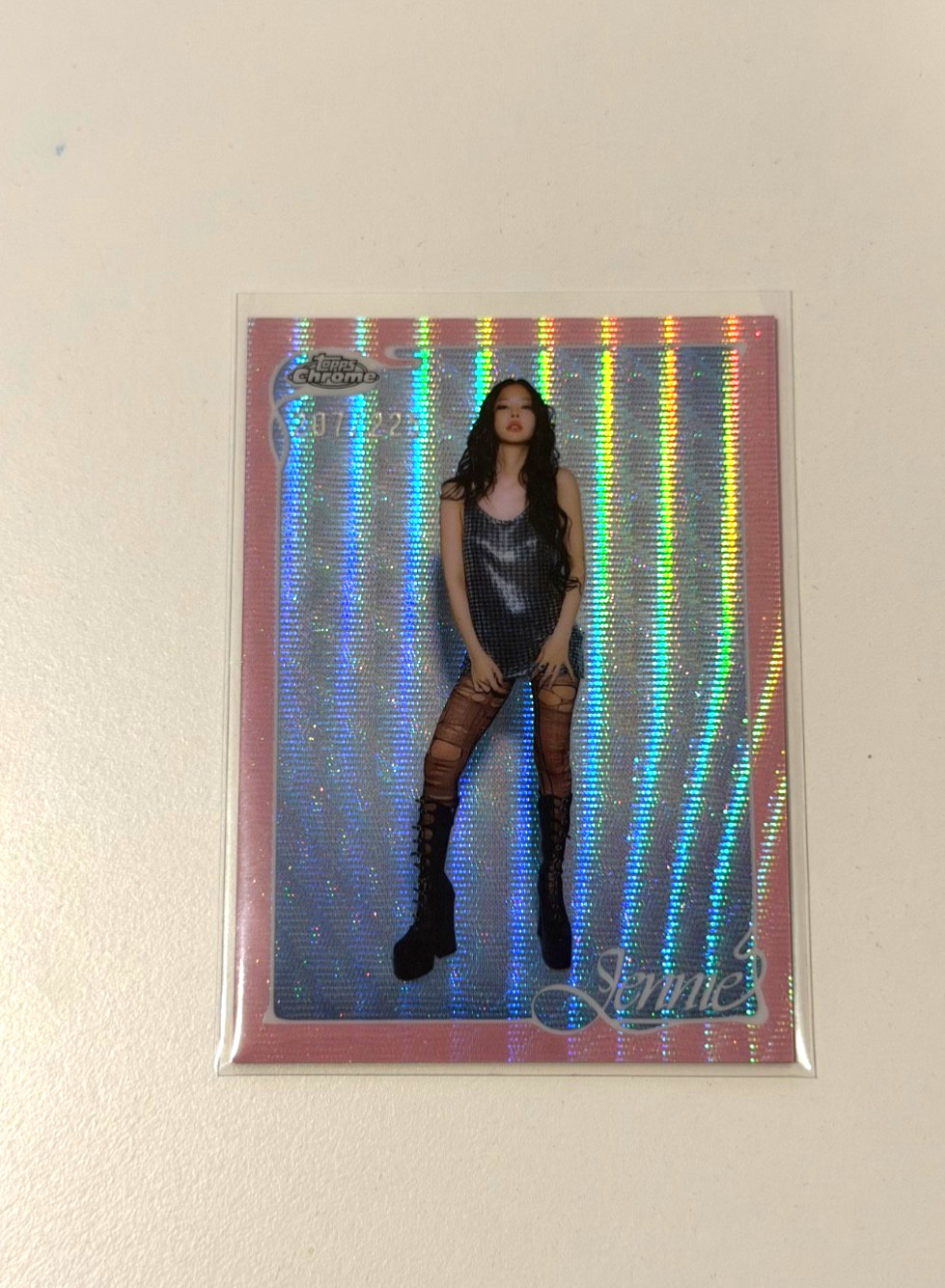 JENNIE /225 PINK WAVE, 2026 Topps Chrome Jennie, #10