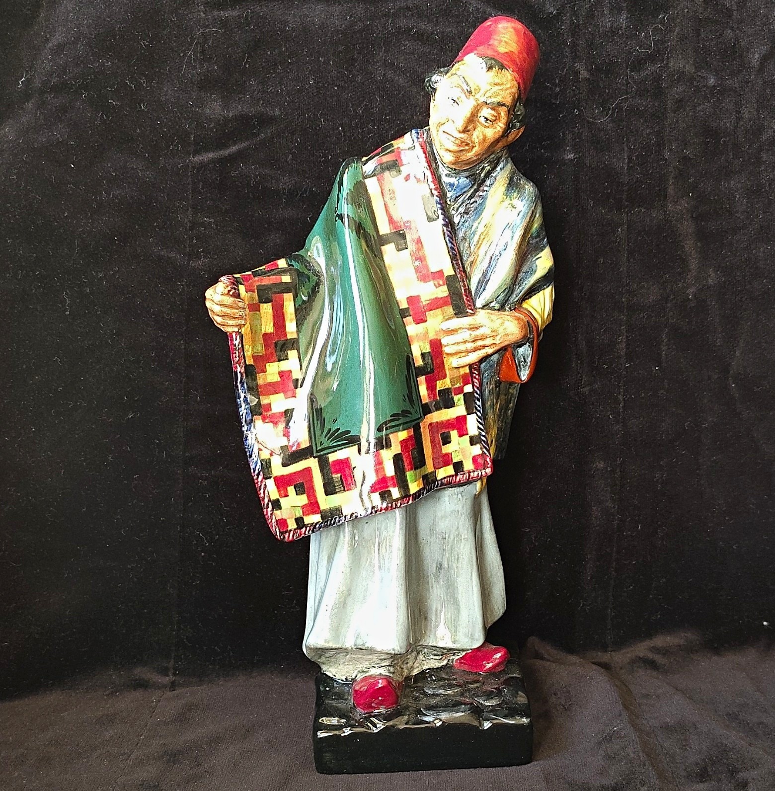 Vintage Royal Doulton The Carpet Seller Figurine HN 1464 - Issued 1951 - Mint