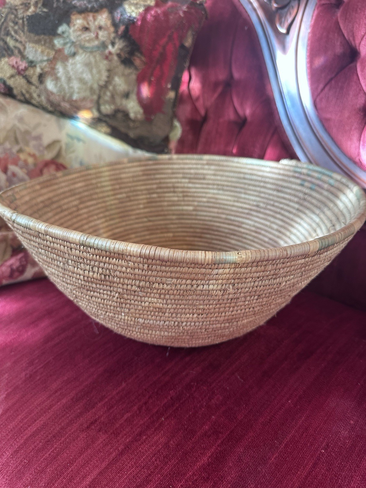 Large Beautiful Vintage Native American Indian Hand Woven Basket Large Beautiful Vintage Native American Indian Hand Woven Basket