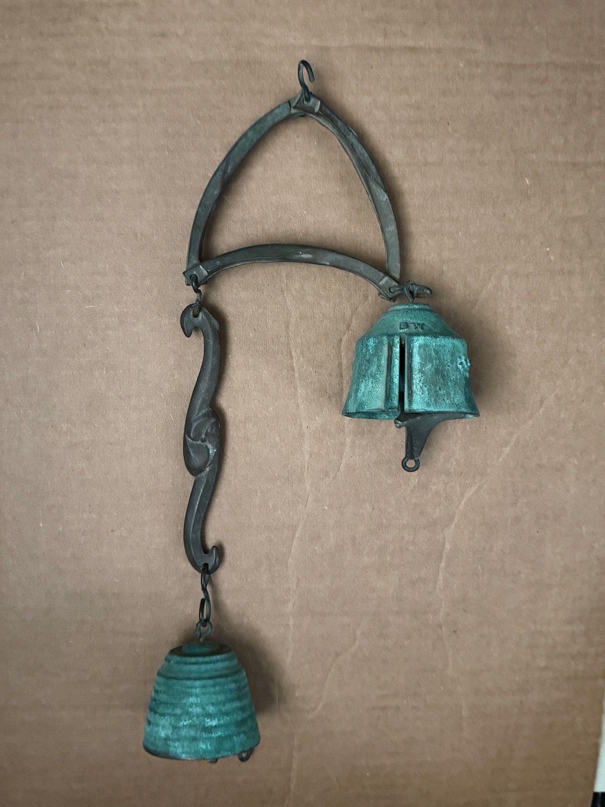 Vintage Harmony Hollow, Jeff Cross, Cast Bronze Bells Wind Chime pre-owned Vintage Harmony Hollow, Jeff Cross, Cast Bronze Bells Wind Chime pre-owned