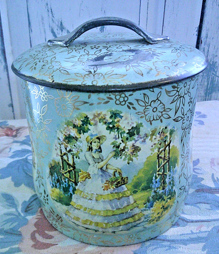 Vtg Baret Ware Handled Tin England Gold Floral Green Pink Woman Romantic Vtg Baret Ware Handled Tin England Gold Floral Green Pink Woman Romantic