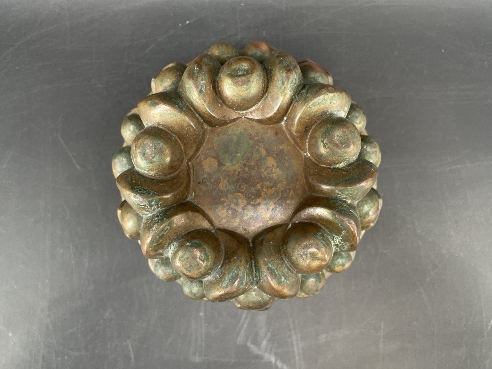 antique copper or brass jelly or cake mold scalloped, fluted floral design