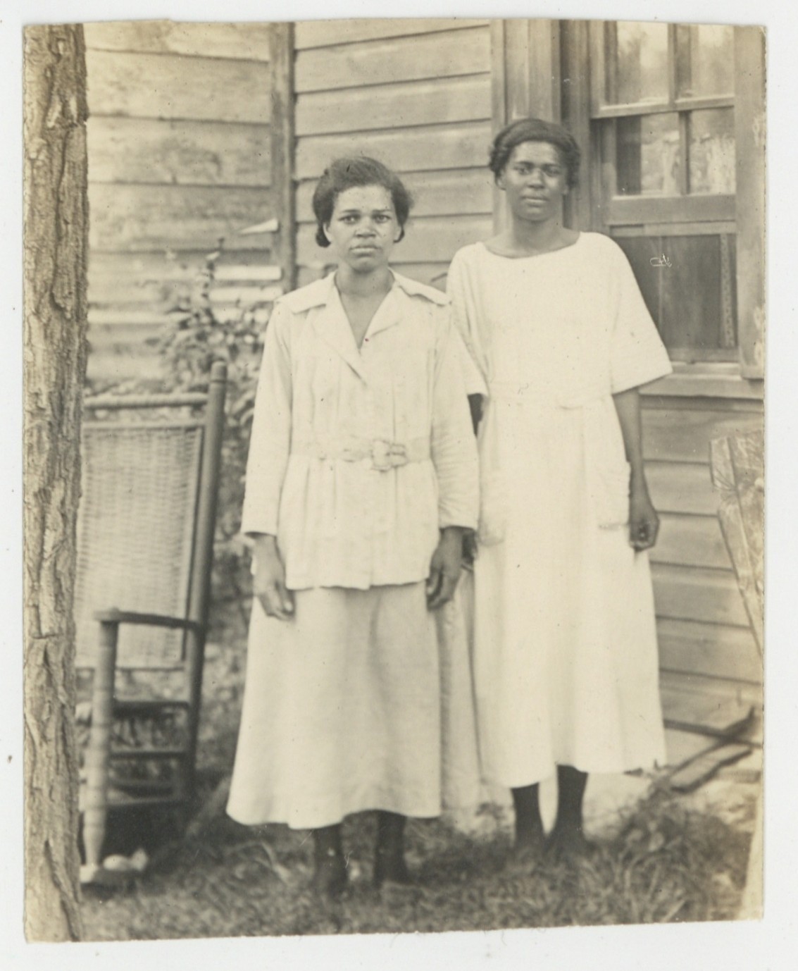 Impoverished African American Women 1910 Sad Poor Young Black Females Outdoors Impoverished African American Women 1910 Sad Poor Young Black Females Outdoors