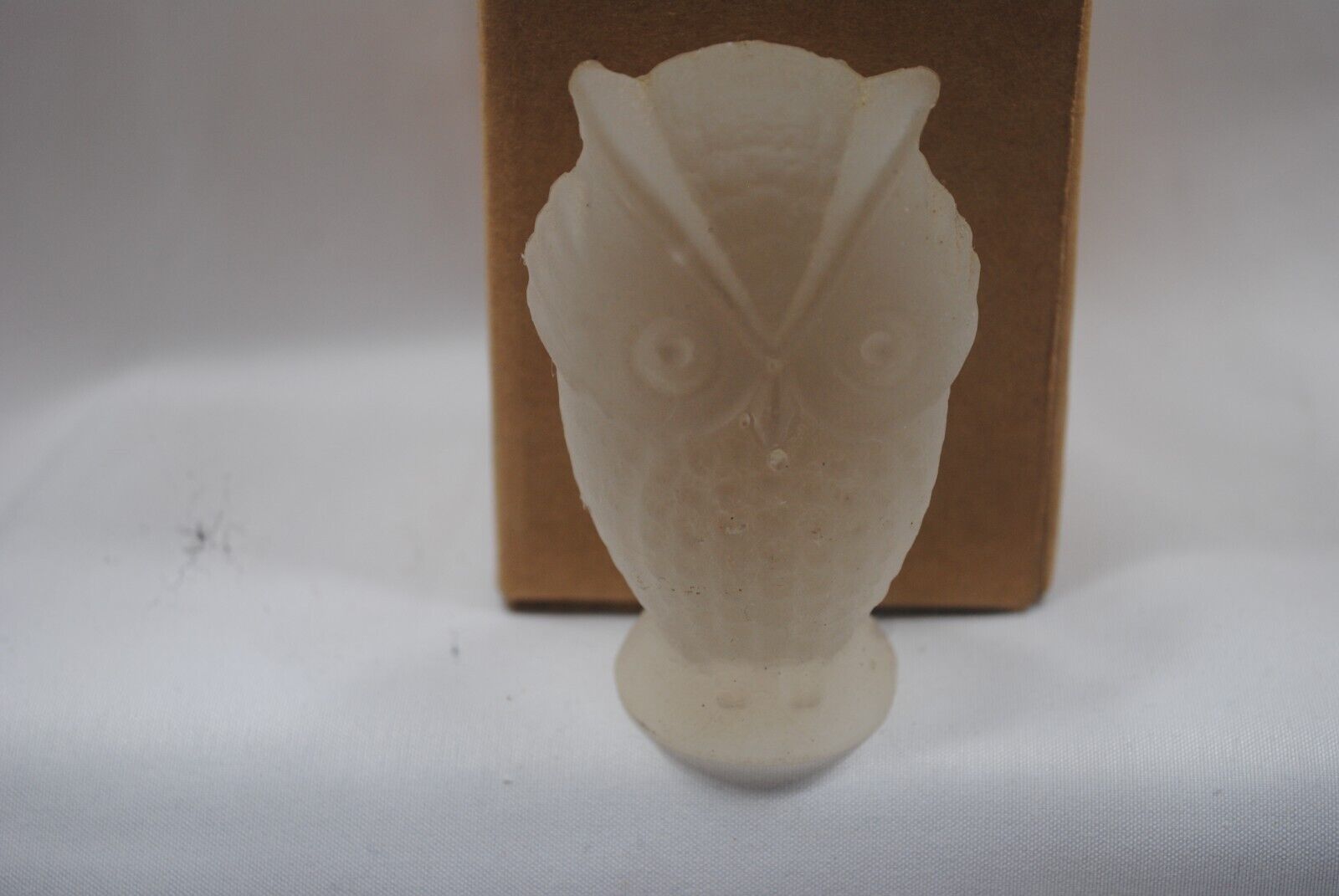 Vintage Kristaluxus Frosted Crystal Owl Paperweight