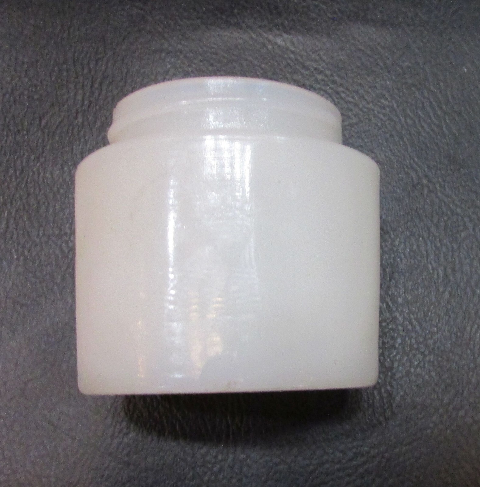 Vintage 1940\'s Ponds Skin Cream Lotion USA Small Old Oval White Milk Glass Jar