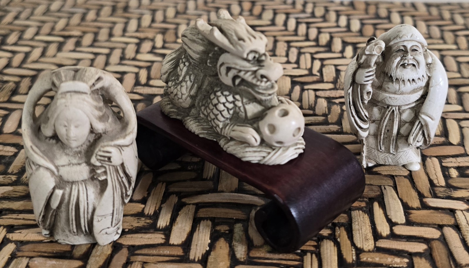 Vintage Miniature 3-Resin Netsuke Figurines 2\ Vintage Miniature 3-Resin Netsuke Figurines 2\