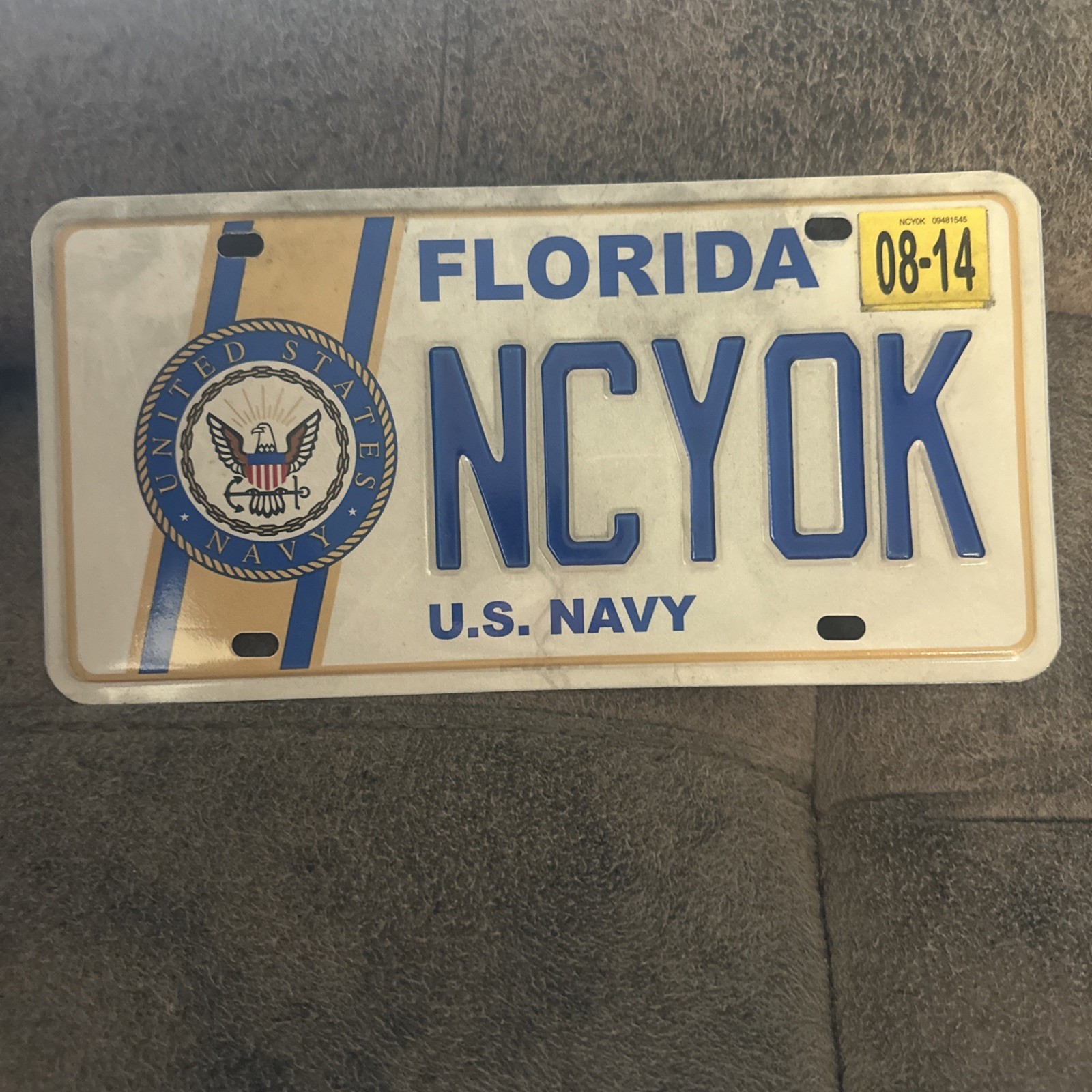 USED 2013  U.S. NAVY  FLORIDA LICENSE PLATE - 