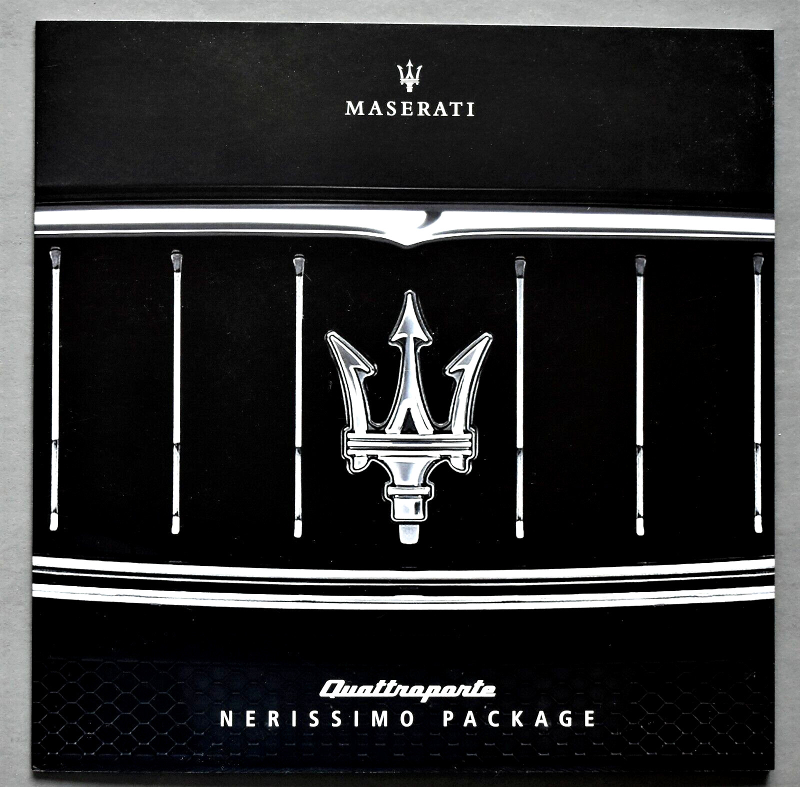 ORIGINAL 2018 MASERATI QUATTROPORTE NERISSIMO PACKAGE SALES BROCHURE ~ 8 PAGES