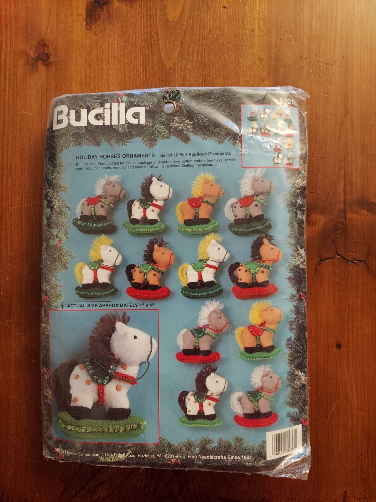 1994 Bucilla Felt Ornament Kit  HOLIDAY HORSES  #83210 RARE