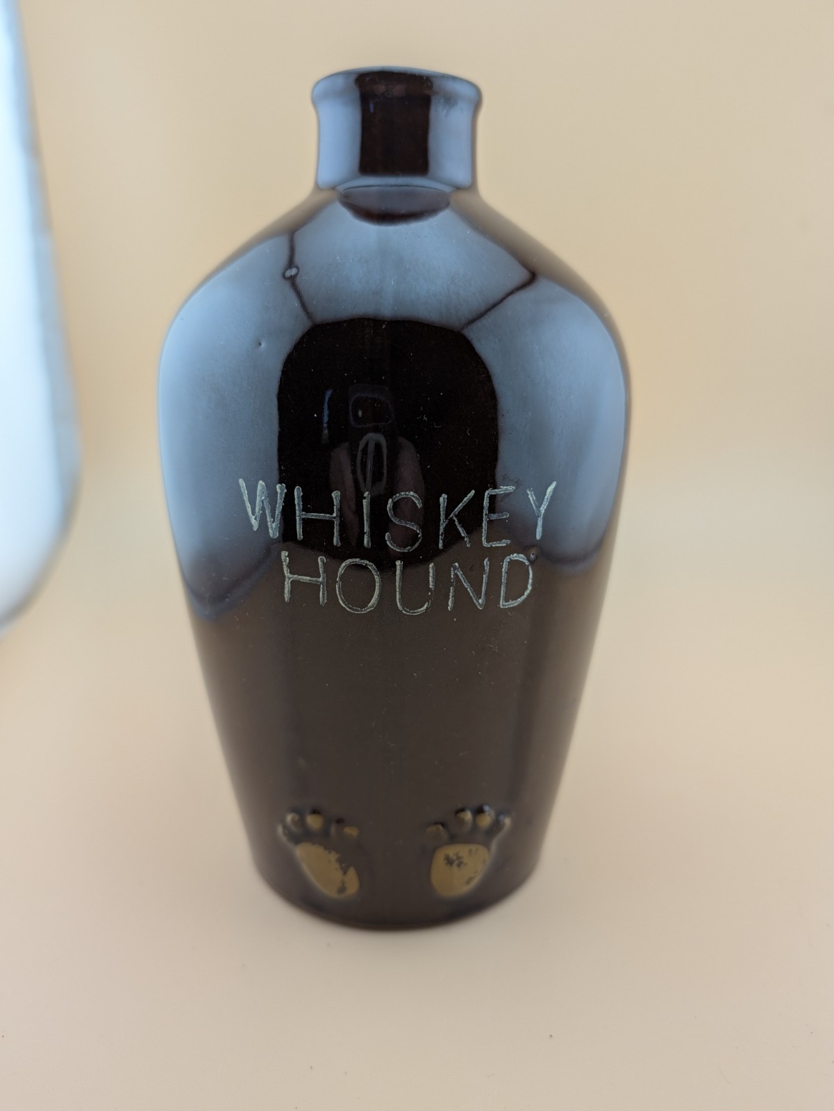 Vintage Whiskey Hound Ceramic Jug Decanter Bar Display . missing head. 7 in high