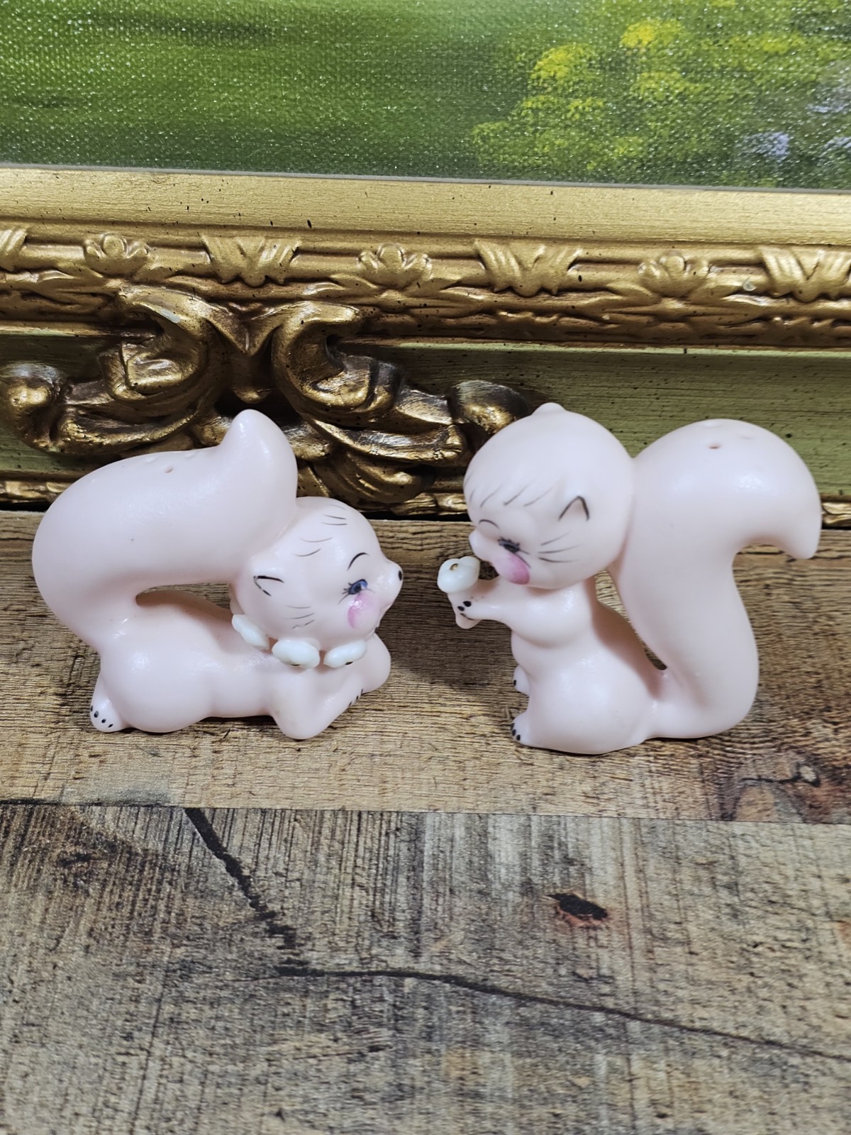VTG Pink Skunk Salt & Pepper Shaker Set Made In Japan