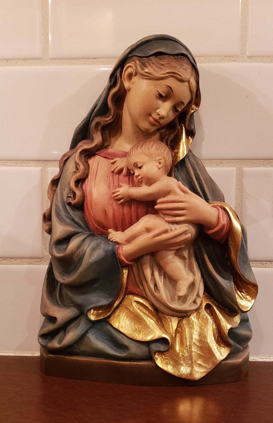 Vintage ANRI Madonna and Child Bust Wood Carving 10