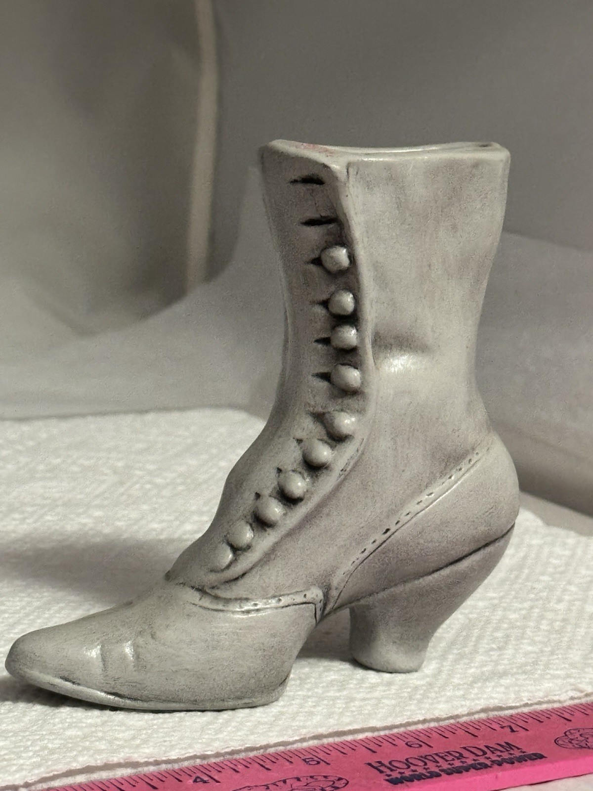 VINTAGE DMP SIGNED CERAMIC GREY VICTORIAN LADIES BOOT DECORATIVE SMALL VASE VINTAGE DMP SIGNED CERAMIC GREY VICTORIAN LADIES BOOT DECORATIVE SMALL VASE