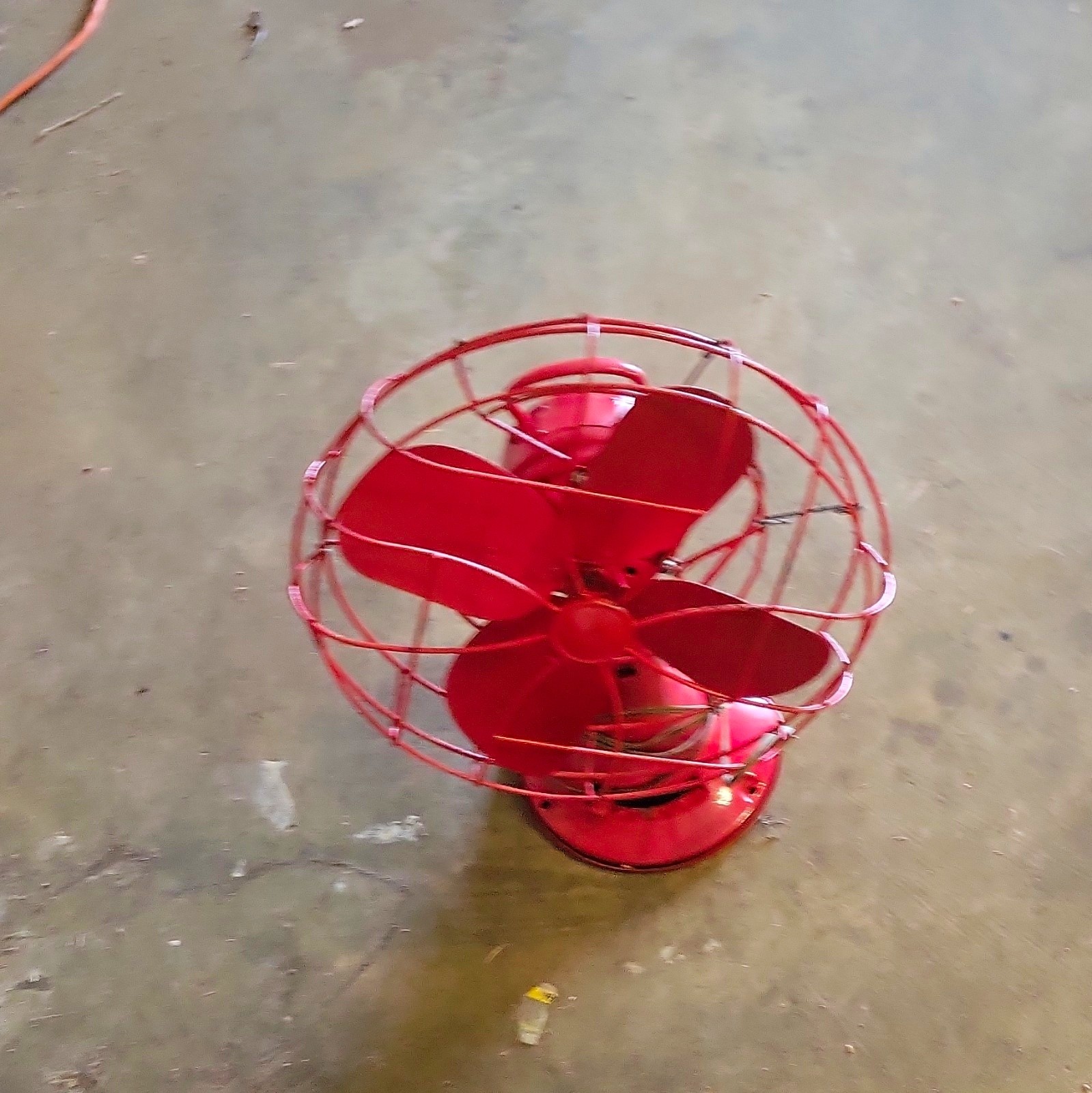 Vintage Red Metal Tabletop Desk Fan, 4-Blade Axial, Wire Cage Guard