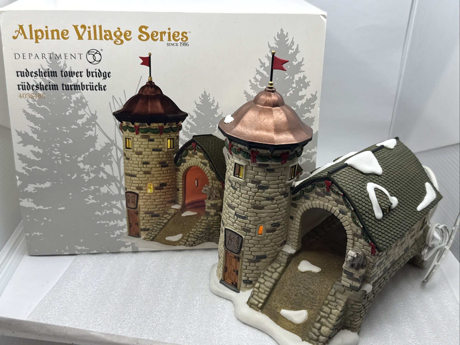 DEPARTMENT 56 RUDESHEIM Tower Bridge #4036485 Lighted Alpine Village Series 2014 DEPARTMENT 56 RUDESHEIM Tower Bridge #4036485 Lighted Alpine Village Series 2014