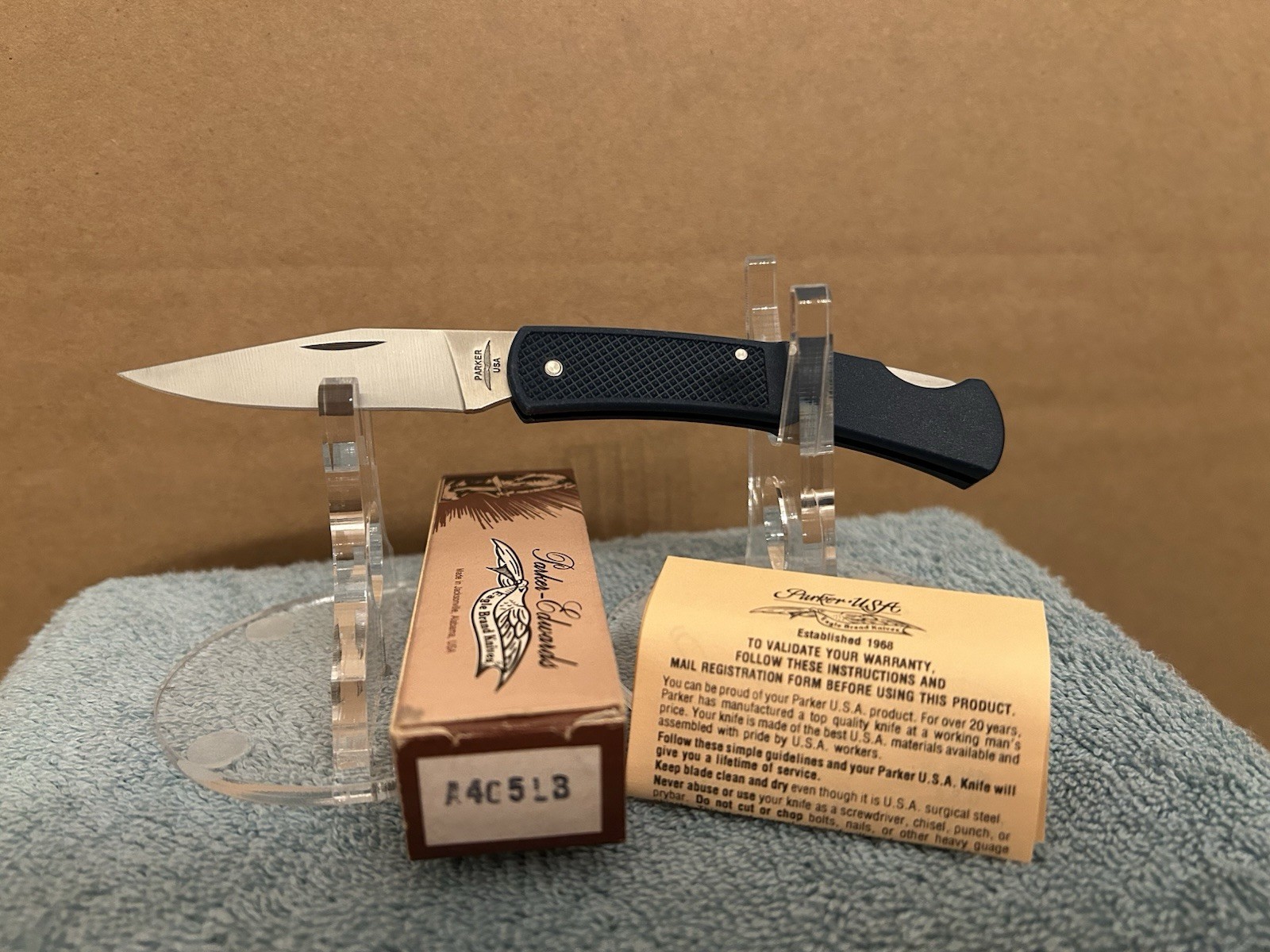 Parker-Edwards A405LB Vintage Pocket Knife Zytel Handle USA MADE *NEW IN BOX* Parker-Edwards A405LB Vintage Pocket Knife Zytel Handle USA MADE *NEW IN BOX*