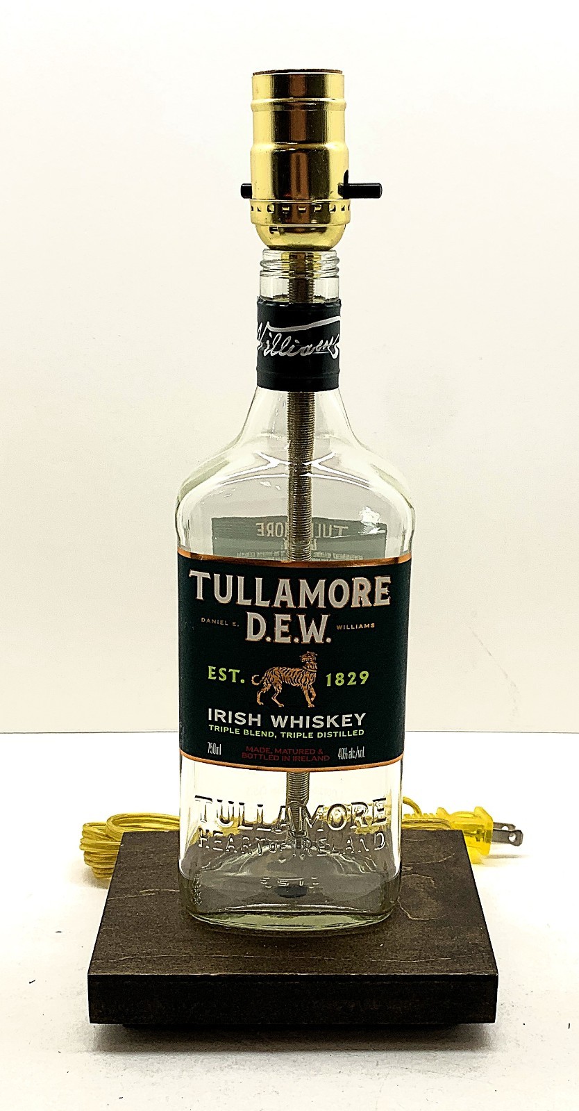 Tullamore D.E.W Liquor Bar Bottle TABLE LAMP Lounge Light, Wooden Base Decor
