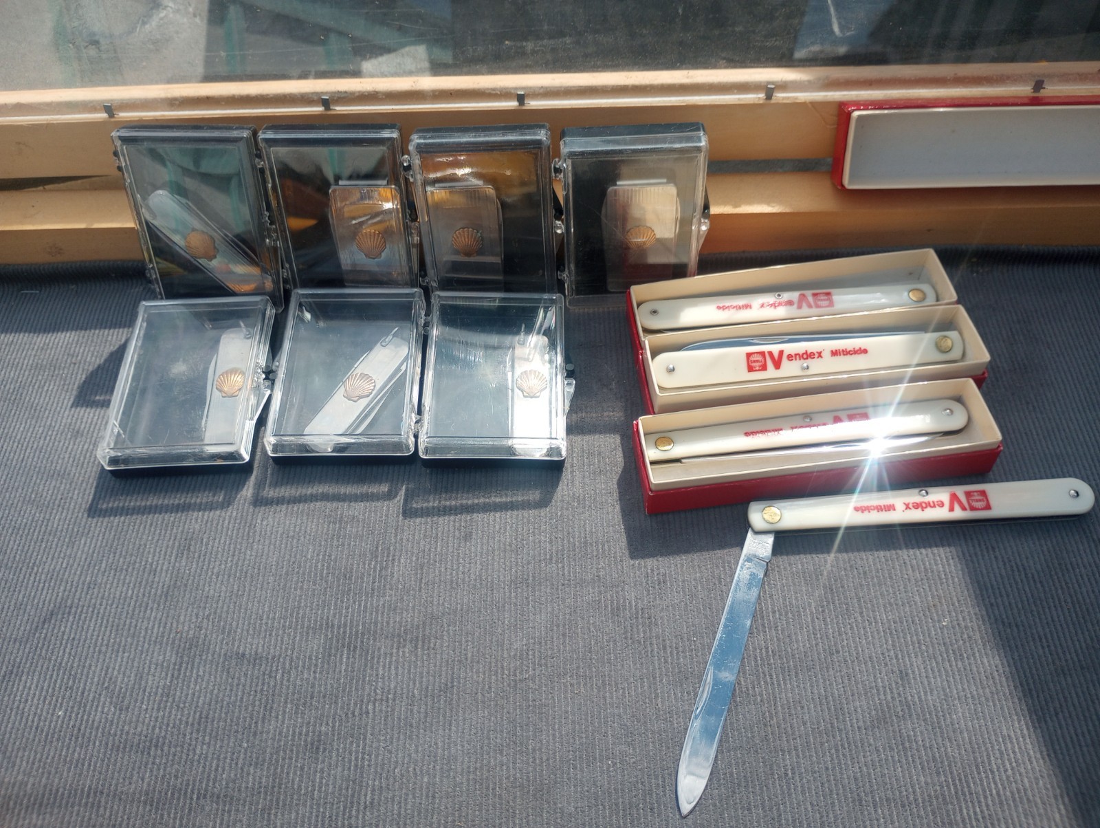 ⛽️ Employee service award knife advertising SHELL Gas/ Oil Co. LOT OF 11 ⛽️ Employee service award knife advertising SHELL Gas/ Oil Co. LOT OF 11