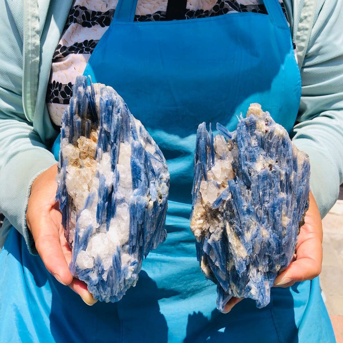 2 Pieces 4.4LB Natural Blue Crystal Mineral Quartz Crystal Healing Sample 5994
