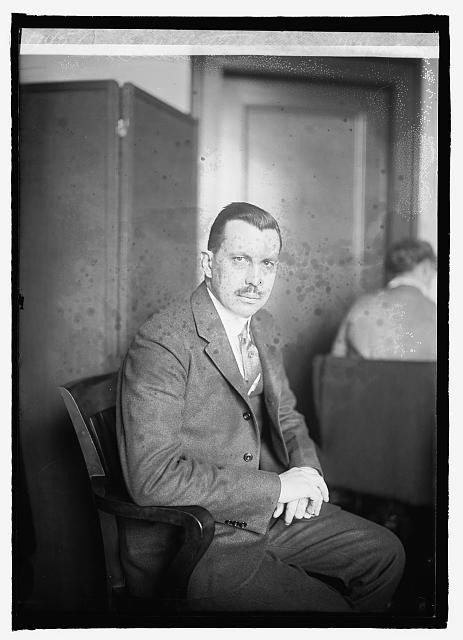 Photo:E.W. Chatterton Portrait 1922