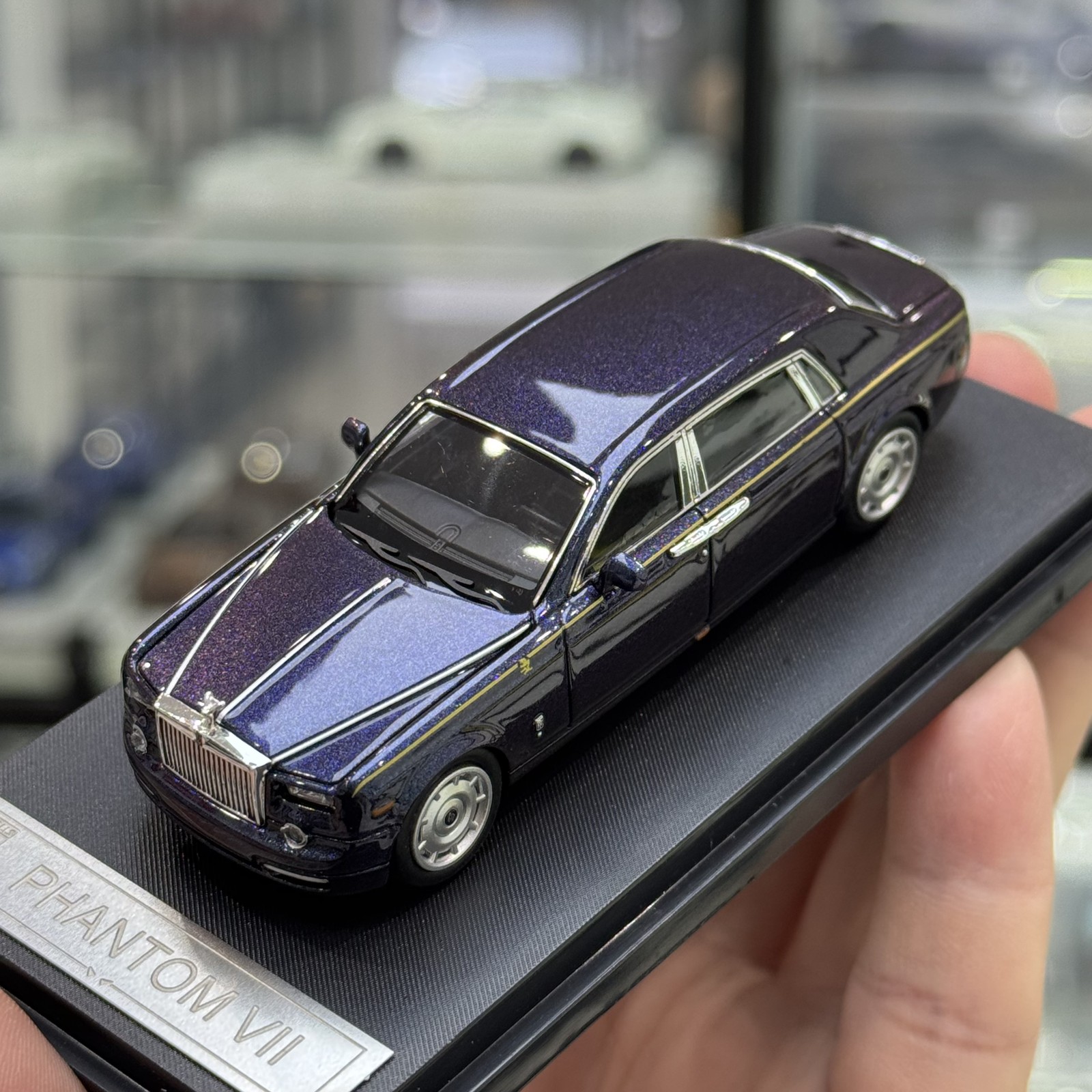 1:64 Phantom VII Diecast Alloy Model Car Display Collectible Gift Premium