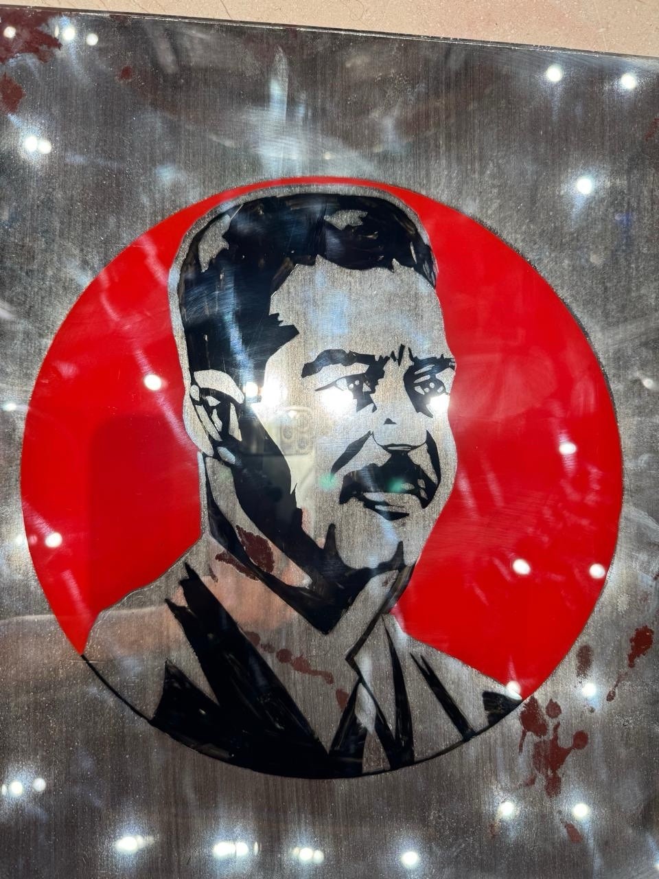 Rare Saddam Hussein Portrait Painted on Glass Mirror – Unique Historical Artwork