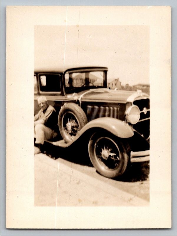 1928 1929 Studebaker Sedan Antique Car Snapshot Vintage B&W Photo Man Sitting 1928 1929 Studebaker Sedan Antique Car Snapshot Vintage B&W Photo Man Sitting