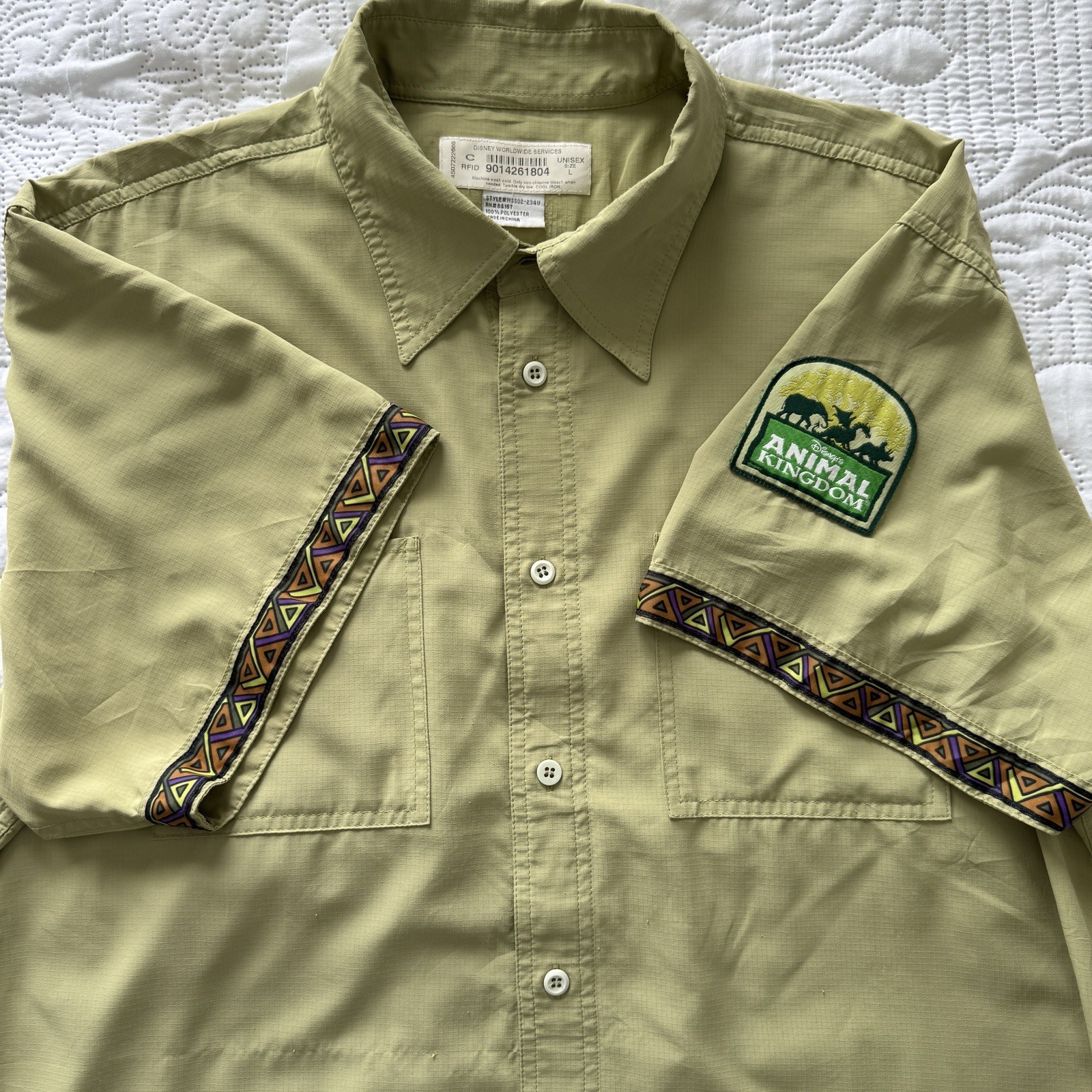 Disney Parks Uniform M Animal Kingdom Cast Member Shirt Patch Safari 90s Unisex
