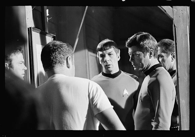 Photo:Leonard Nimoy Star Trek 1960s Spock with Crew Science Fiction Photo