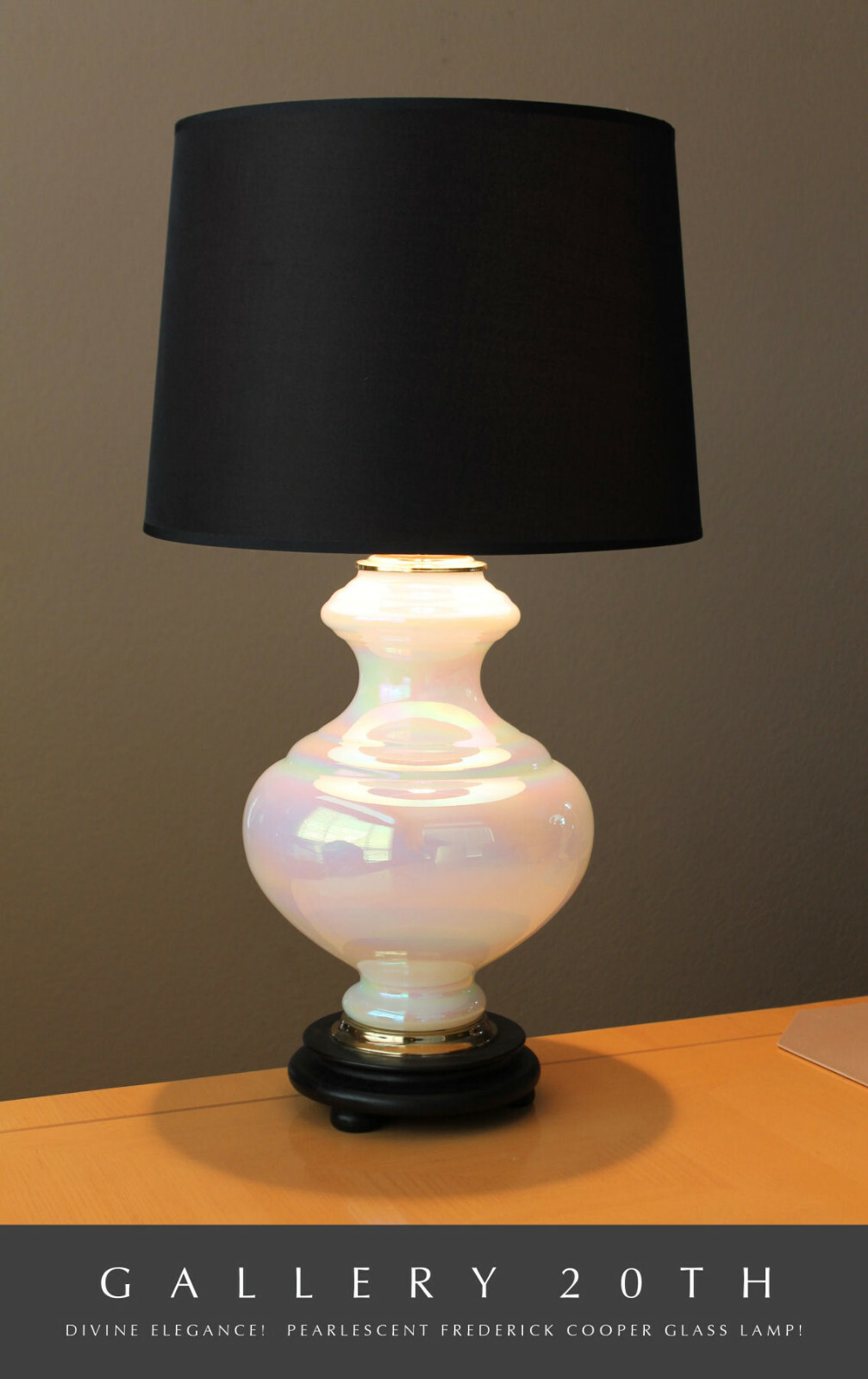 DIVINE FREDERICK COOPER PEARL GLASS TABLE LAMP MCM MID CENTURY 50S 60S REGENCY