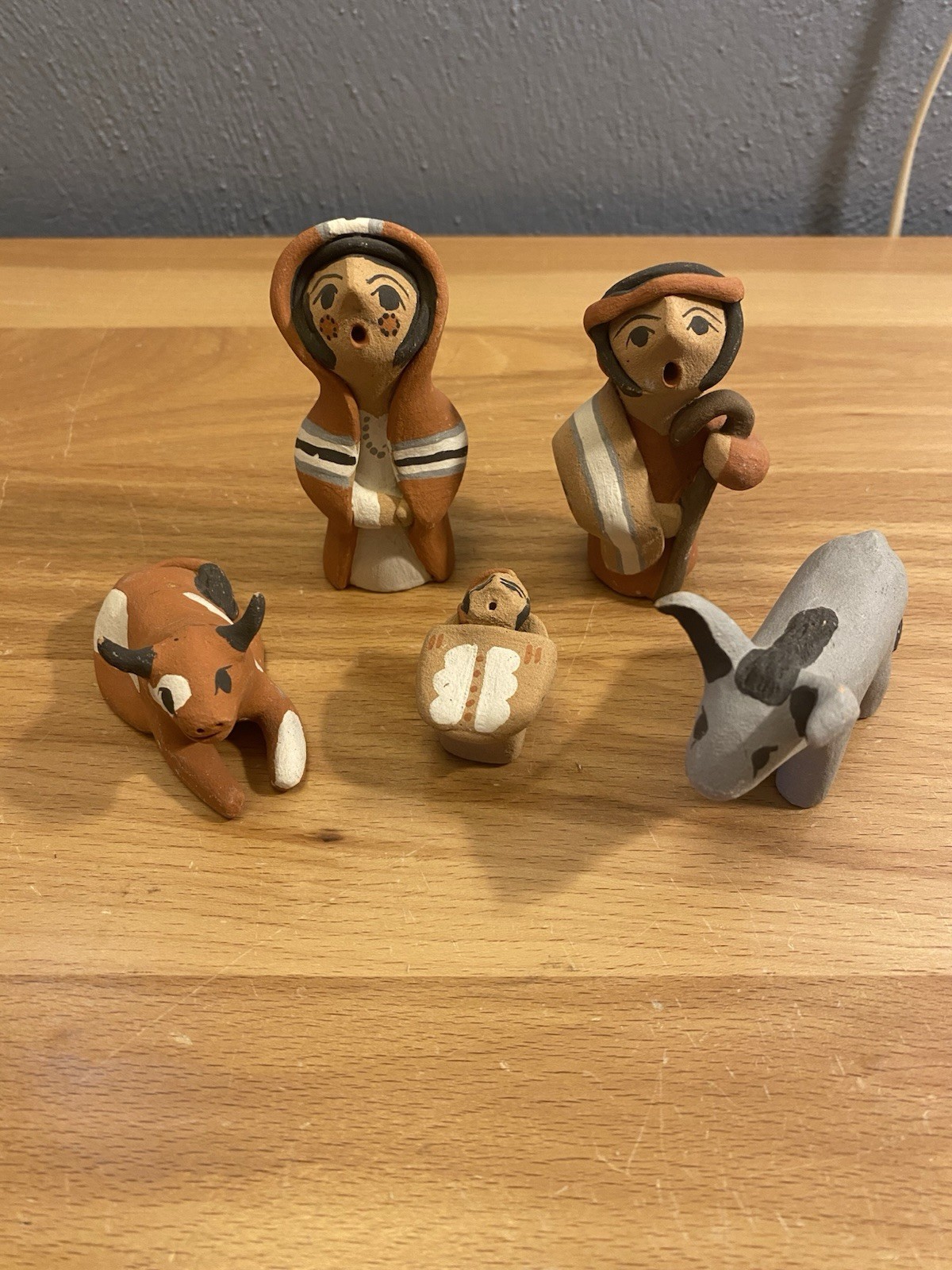 Jemez Pueblo Handmade Storyteller Clay 5 Piece Nativity Set Chrislyn Fragua Jemez Pueblo Handmade Storyteller Clay 5 Piece Nativity Set Chrislyn Fragua