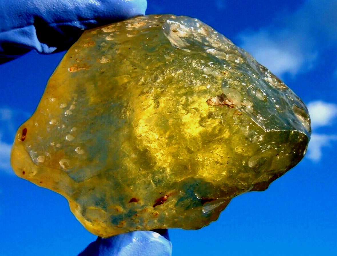 Libyan Desert Glass Meteorite Tektite impact specimen( 500 ct)Dimples yellow Gem