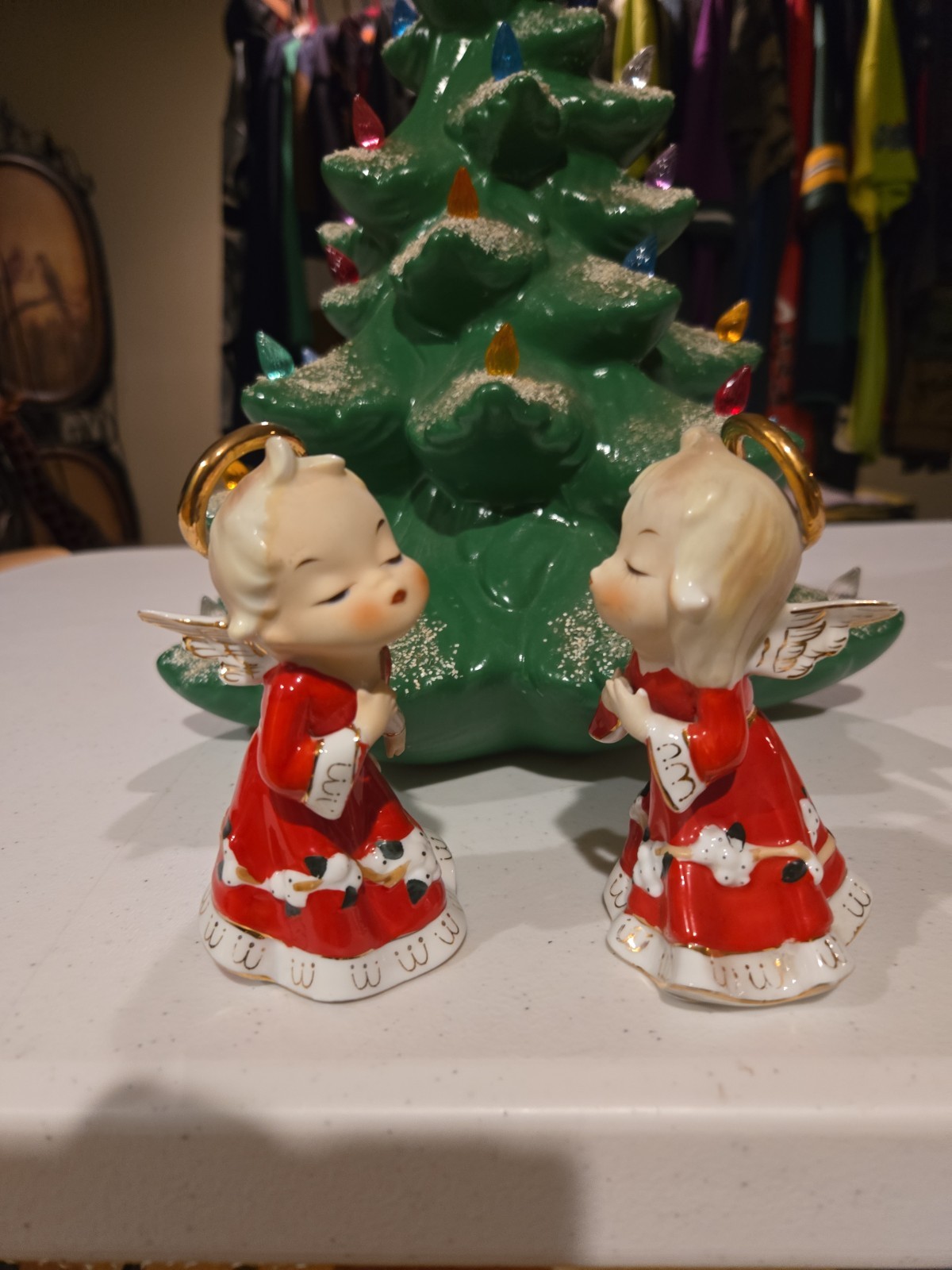 Lefton Kissing Angels Lefton Kissing Angels
