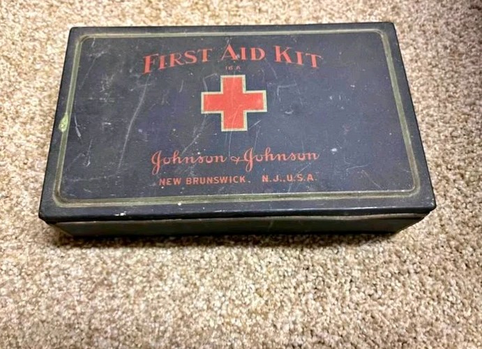 Johnson & Johnson Vintage First Aid Kit Metal Box w/Contents Johnson & Johnson Vintage First Aid Kit Metal Box w/Contents