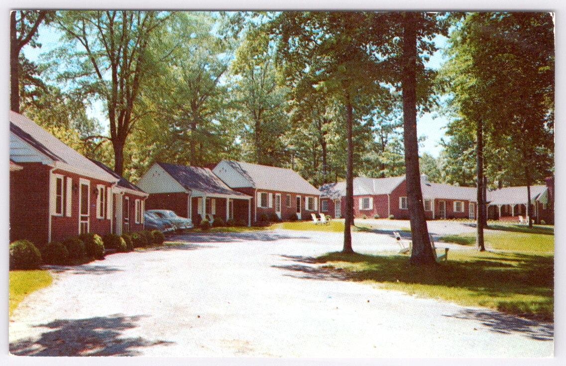 1952-53 GATEWAY MOTOR LODGE FAIRFAX VIRGINIA OLD CARS VINTAGE POSTCARD
