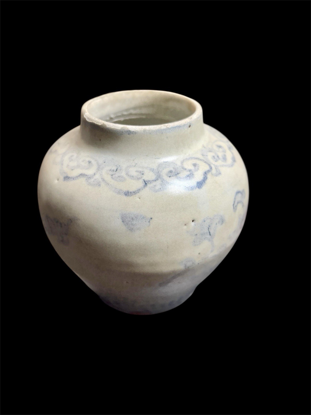 Antique Ming Dynasty Blue And White Porcelain Jar, 明代早期景德鎮窯青花花卉紋罐, 15th Century Antique Ming Dynasty Blue And White Porcelain Jar, 明代早期景德鎮窯青花花卉紋罐, 15th Century